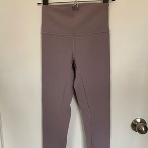 Lululemon Wonder Under tight 25”